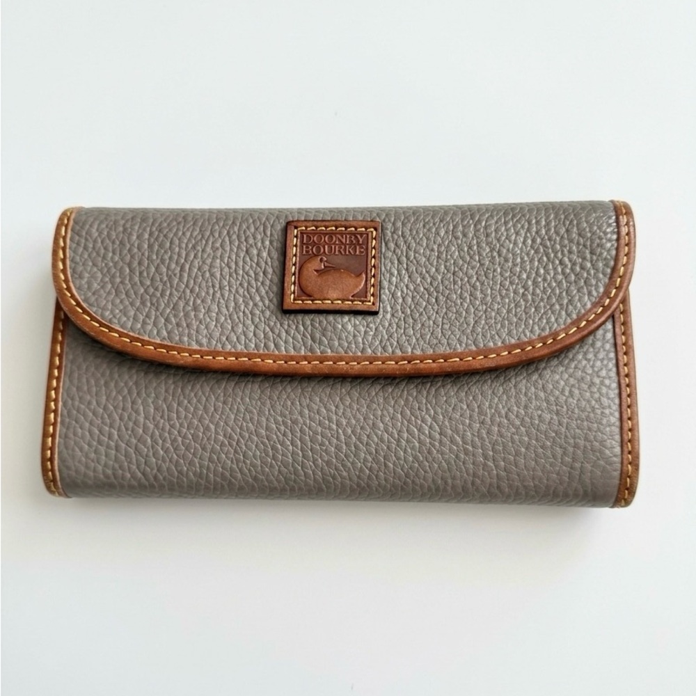 Dooney & Bourke Pebbled Grain Continental Leather Wallet